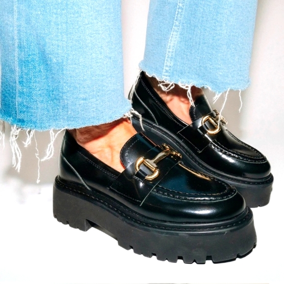 Steve Madden Shoes - Steve Madden Roux Black Platform Loafers NIB. Size 8